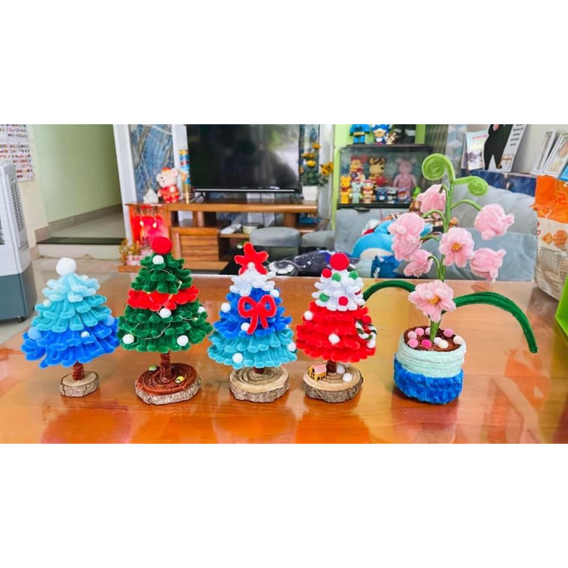 CÂY THÔNG NOEL BẰNG KẼM NHUNG