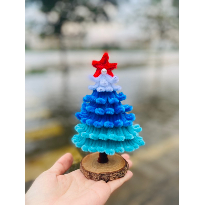 CÂY THÔNG NOEL BẰNG KẼM NHUNG