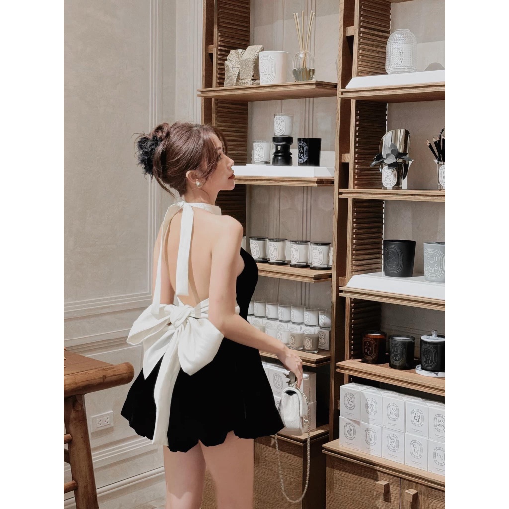 Váy yếm nhung đính đá nơ lưng 𝐀𝐒𝐇𝐘𝐋𝐄𝐘 cực xinh