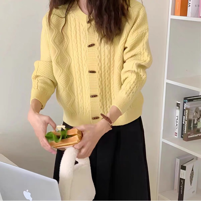 Áo Len Cardigan Vặn Thừng Cúc Gỗ Chất Len Dày Dặn - OSAA DAILY