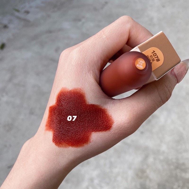 Son Kem Lì Wodwod Dạng Tròn Mềm Mịn Môi Không Gây Khô Môi