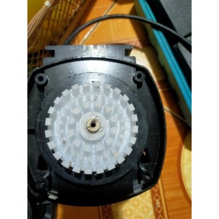 Bơm Hồ Cá PERIHA PD 8200 (65W-4500L/H-3.8m)
