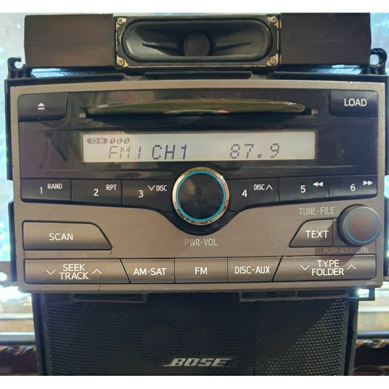 Máy phát nhạc liền Amply 6disk Toyota Venza 2009 10 11 12 13 14 15 16 2017 . Tính năng Aux. bộ 6 disk.radio.