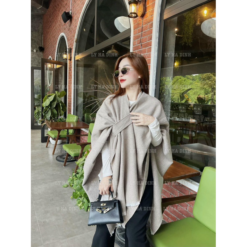 Khăn choàng thời trang mùa Thu Đông.