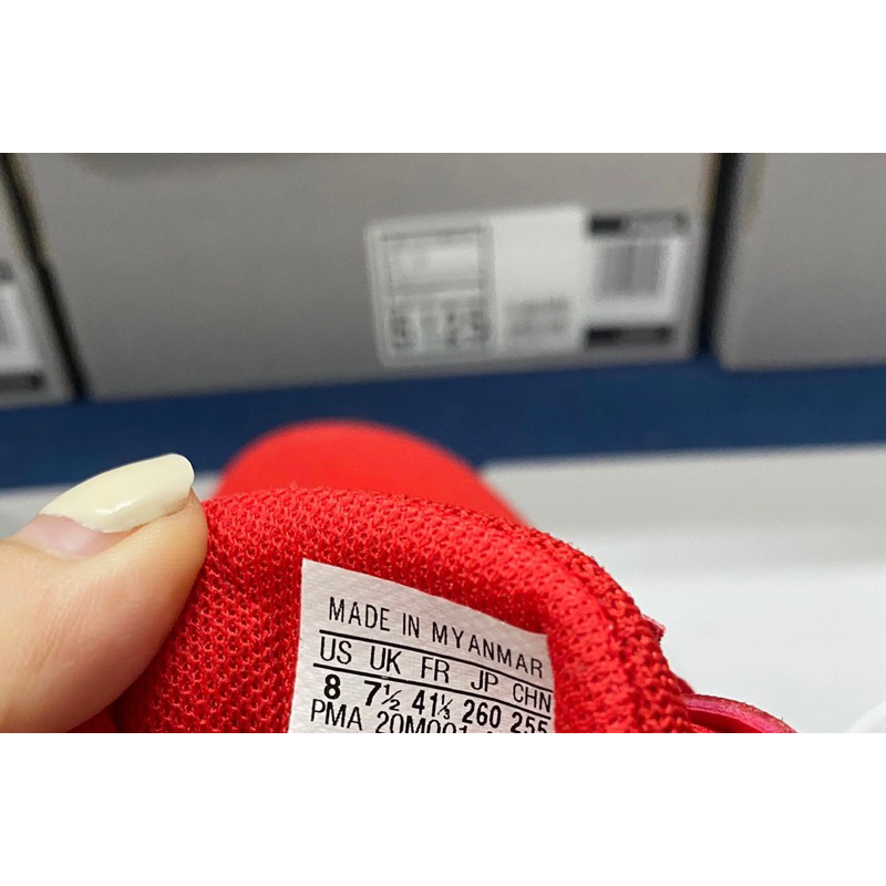 Giày Adidas FY6721 full box, có mail mua hàng. Hàng có sẵn, bay size nhanh nên các ace chốt nhanh ạ