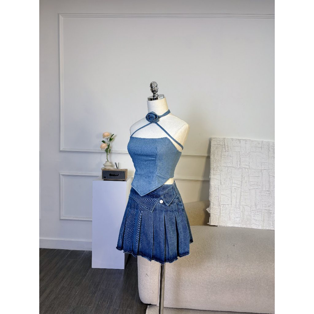 Chân váy jean xếp ly lưng kiểu GLORIOUS Milan Mini Skirt có lót quần dáng xòe nhẹ