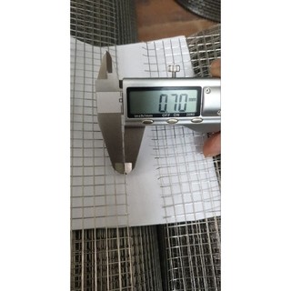 Lưới hàn inox 304 : ô 5mm _ sợi dày 0,7mm