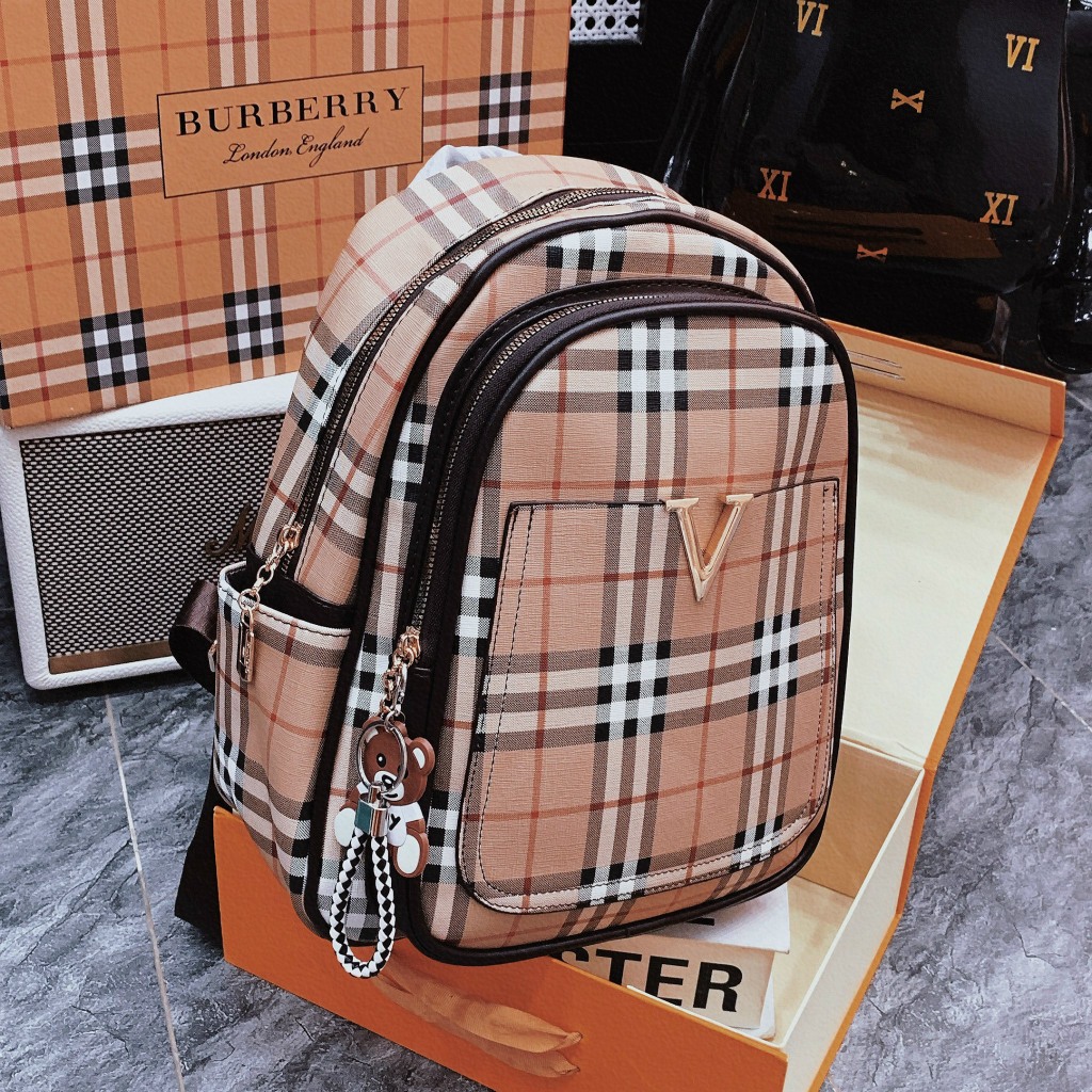 Balo nữ BBR kẻ sọc nhiều ngăn size 35 cm có tặng kèm móc gấu cute