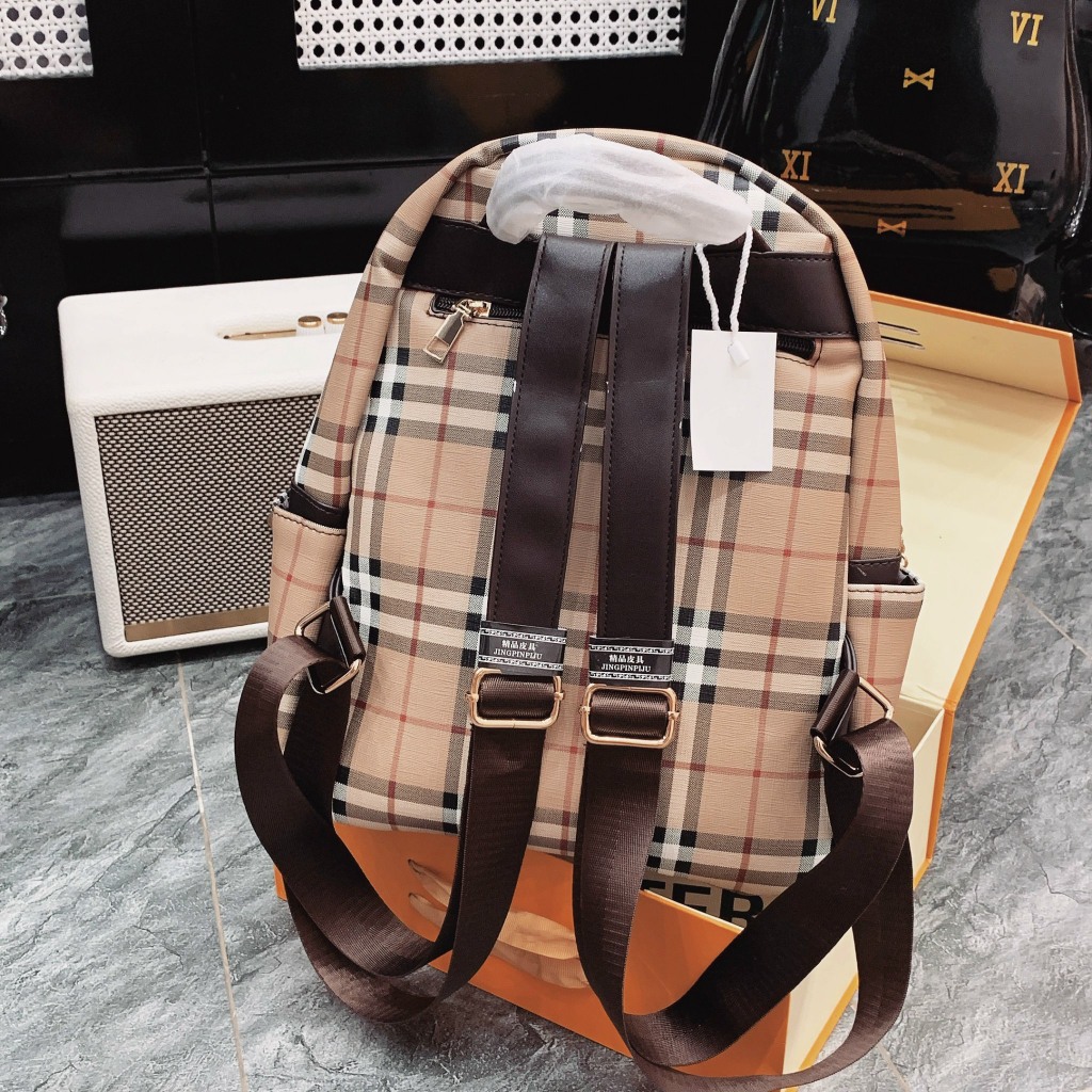 Balo nữ BBR kẻ sọc nhiều ngăn size 35 cm có tặng kèm móc gấu cute