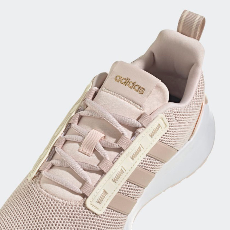 Giày Adidas HP2740 full box, có mail mua hàng. Hàng có sẵn, bay size nhanh nên các ace chốt nhanh ạ