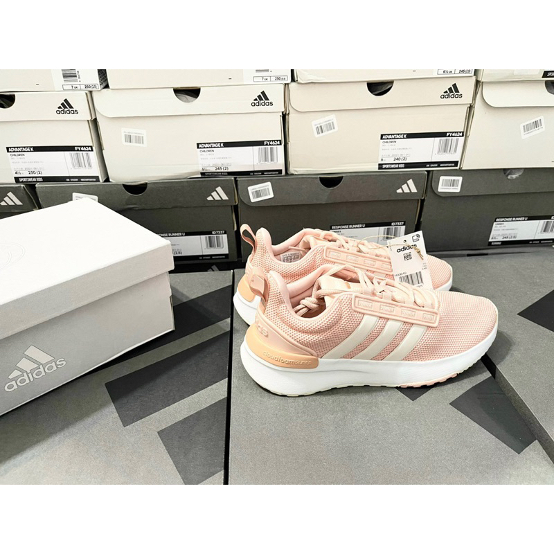 Giày Adidas H00649 full box, có mail mua hàng. Hàng có sẵn, bay size nhanh nên các ace chốt nhanh ạ