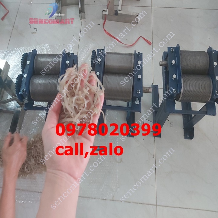 Máy thái da heo bì lơn quay tay khung sắt đa năng
