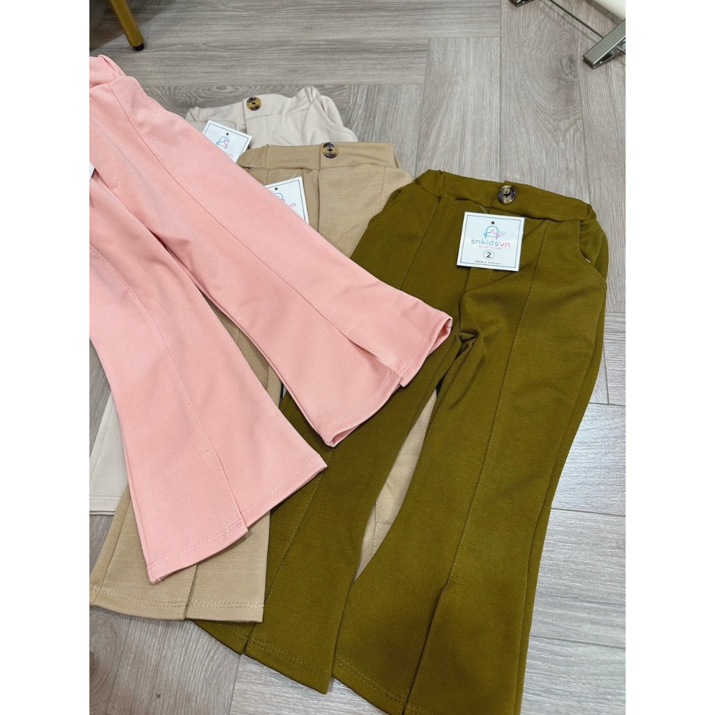 Quần loe xẻ trước bé gái