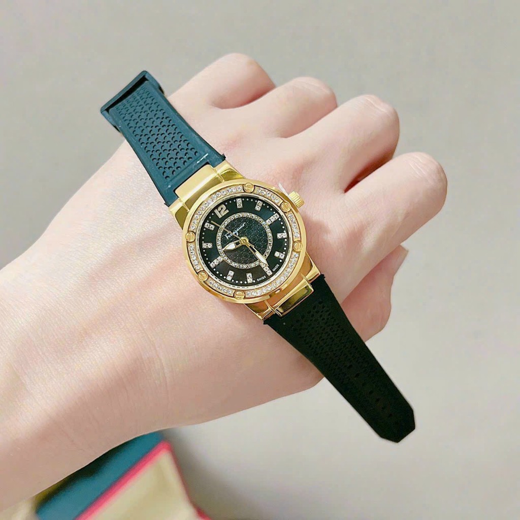 ĐỒNG HỒ NỮ FERAGAMO MẶT TRÒN VIỀN ĐÁ CAO CẤP DÂY SILICON SIÊU MỀM CHỐNG NƯỚC TỐT BẢO Hành 12 tháng.