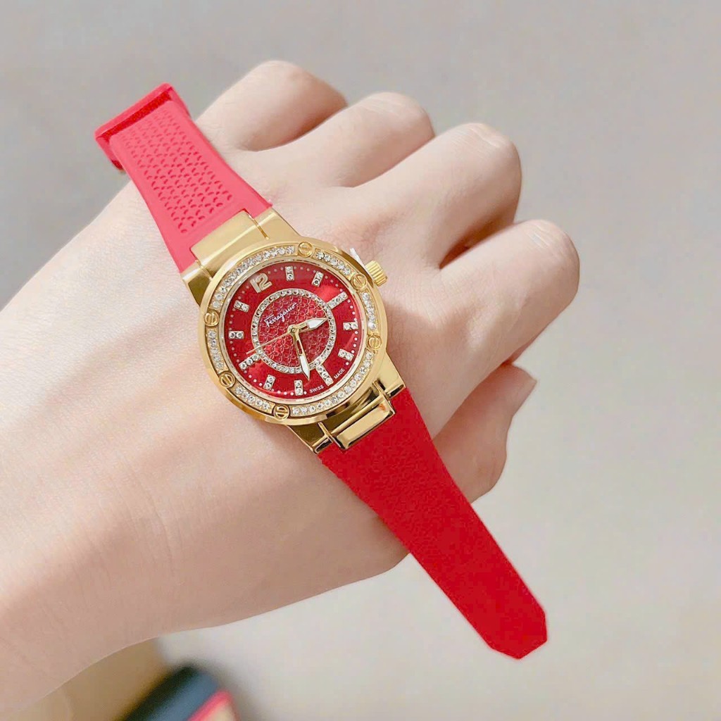 ĐỒNG HỒ NỮ FERAGAMO MẶT TRÒN VIỀN ĐÁ CAO CẤP DÂY SILICON SIÊU MỀM CHỐNG NƯỚC TỐT BẢO Hành 12 tháng.