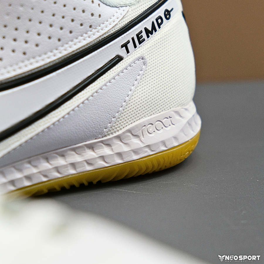 Giày Bóng Đá Futsal Tiempo 9 Pro Trắng Đế Nâu Trong IC