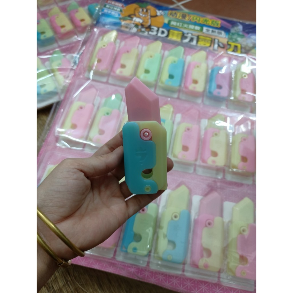 Đồ Chơi Tạo Hình Dao Cà Rốt Dao Vô Tri Mini