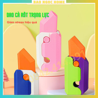 Dao vô tri dạ quang có đèn, dao cà rốt trọng lực, đồ chơi kéo dài hình cà rốt hot trend.