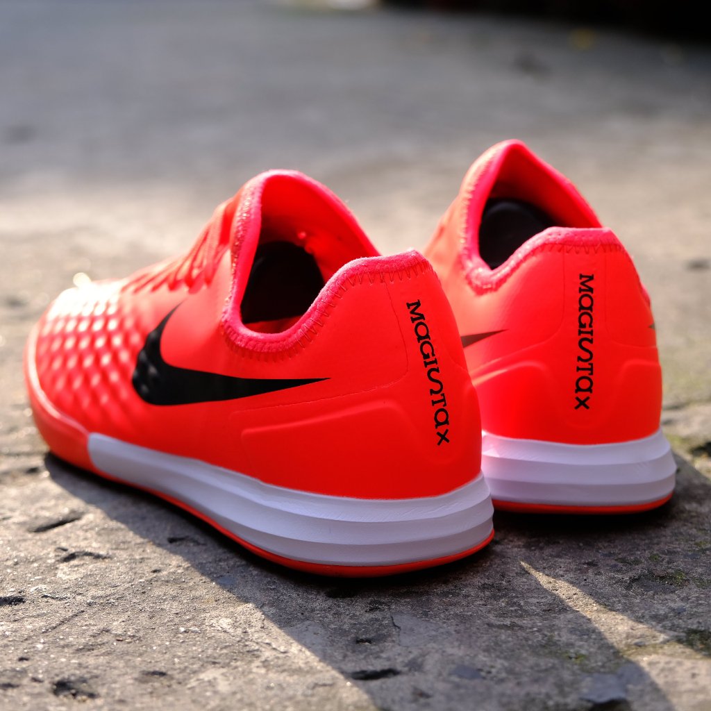 Giày Đá Banh Futsal Magistax bo thun Đỏ IC