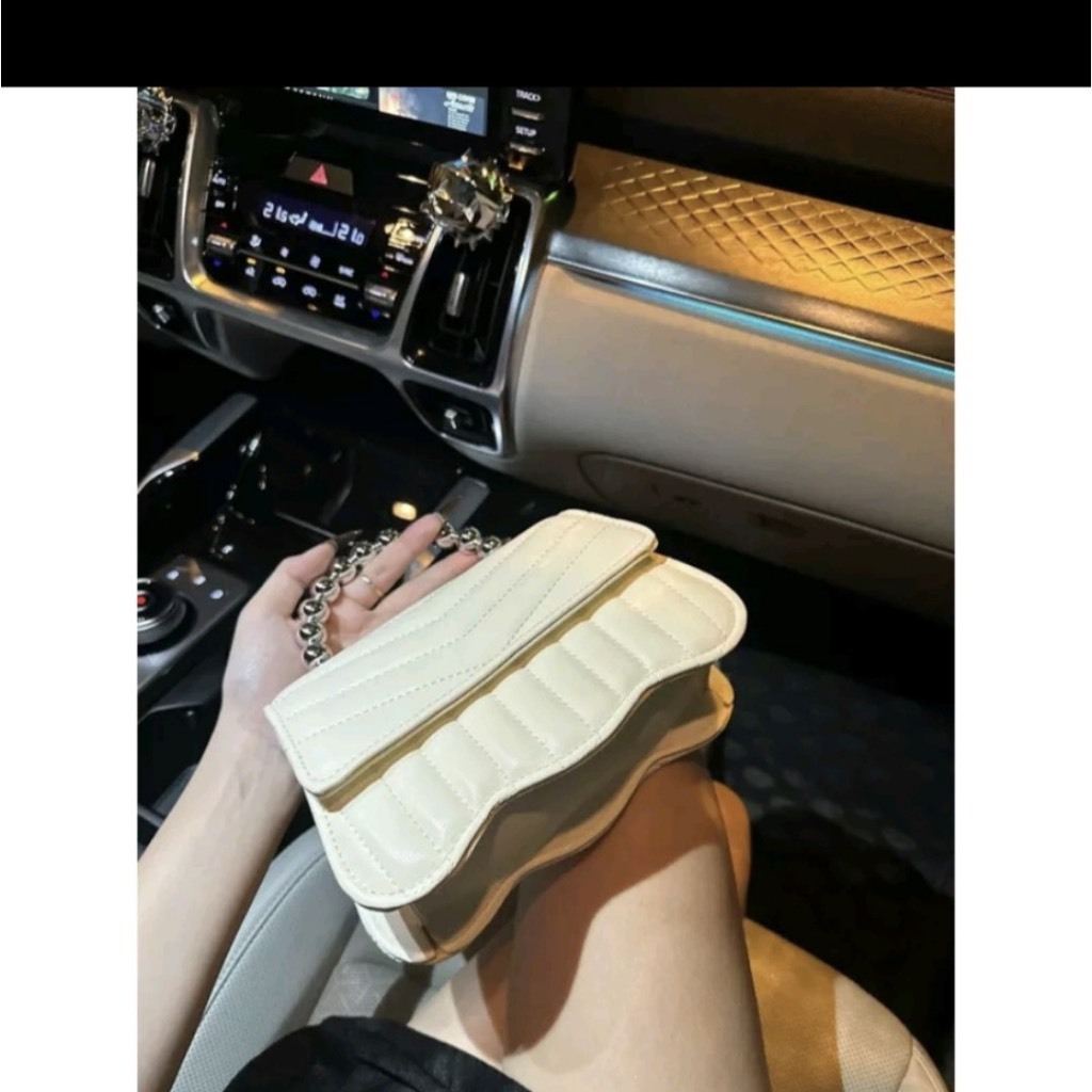 Túi xách tay, túi đeo chéo quai kiềng đế lượn sóng