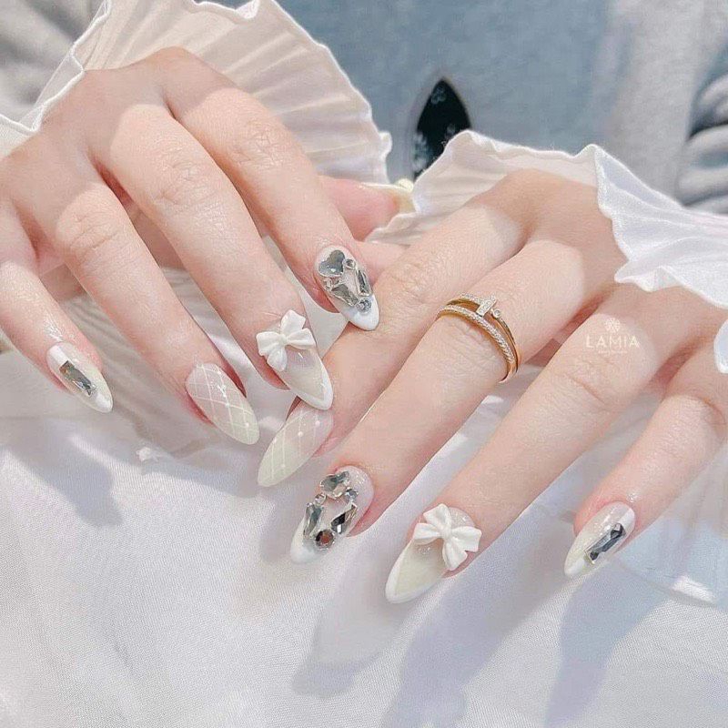 CHARM TRANG TRÍ NAIL,NGHỆ THUẬT LÀM MÓNG
