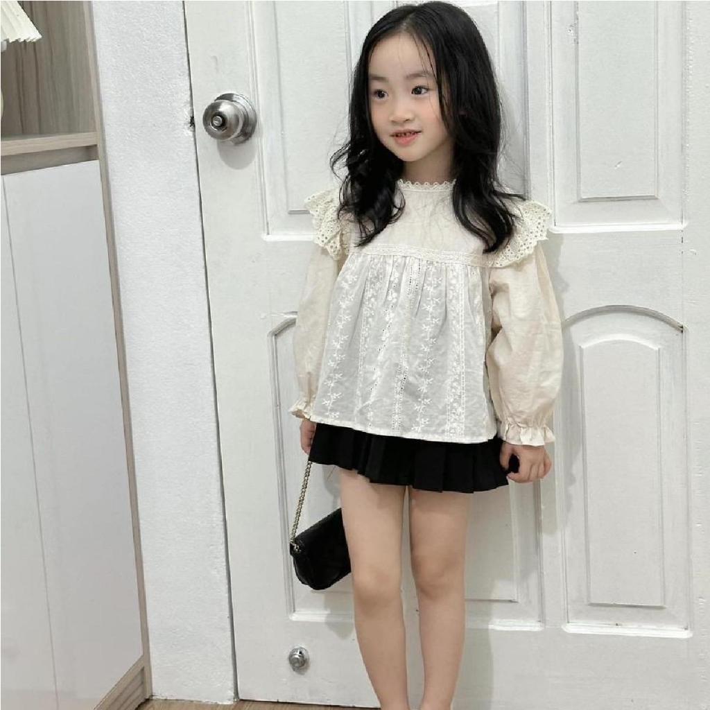 Áo thêu thô boil kèm chân váy xếp ly