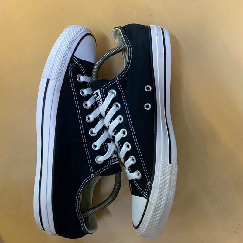 Giày chính hãng đã qua sử dụng