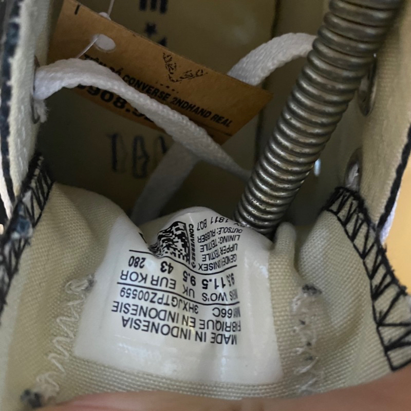 Giày chính hãng đã qua sử dụng