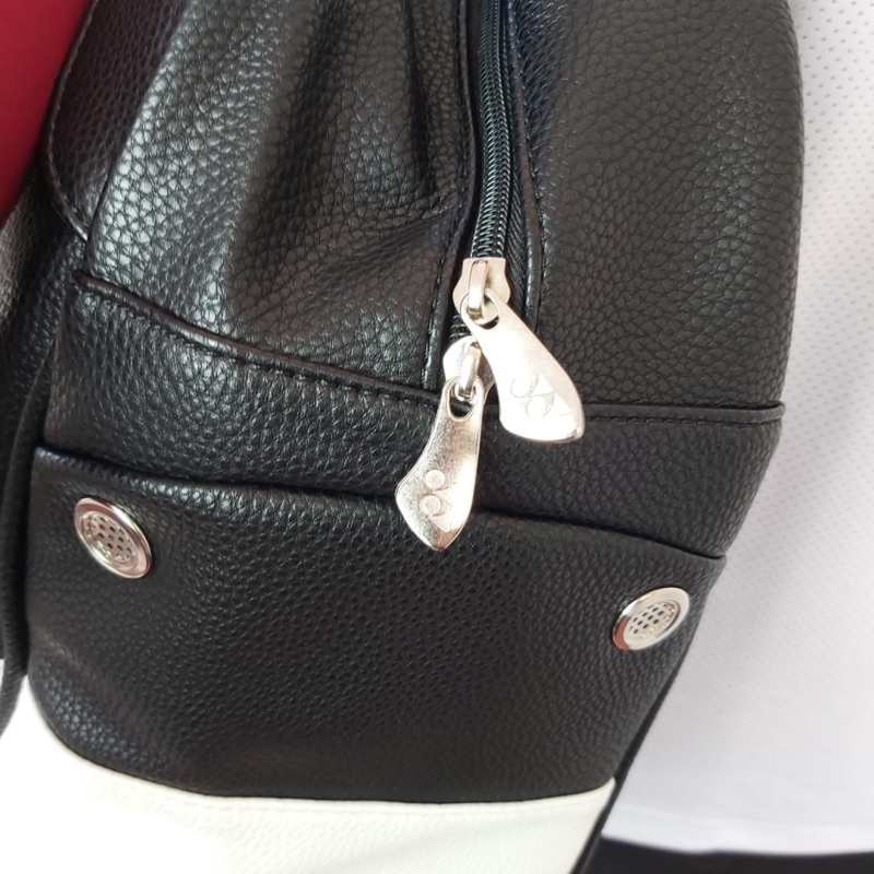 Túi xách kết hợp chơi cầu và đi du lịch YONEX 209BA001U