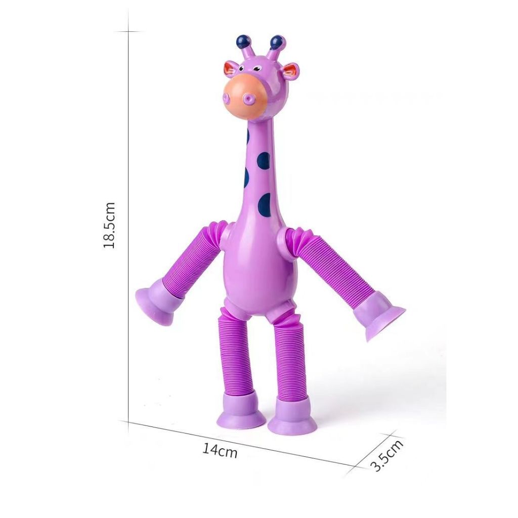 Hươu cao cổ phát sáng kéo dài tay chân dính tường.