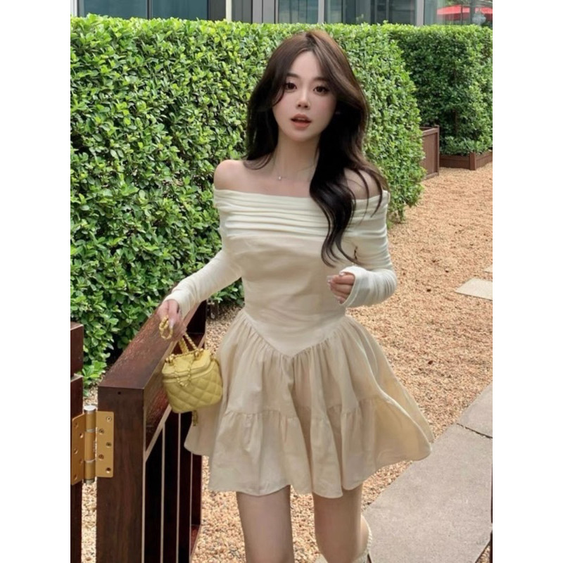 ĐẦM ÔM TRỄ VAI