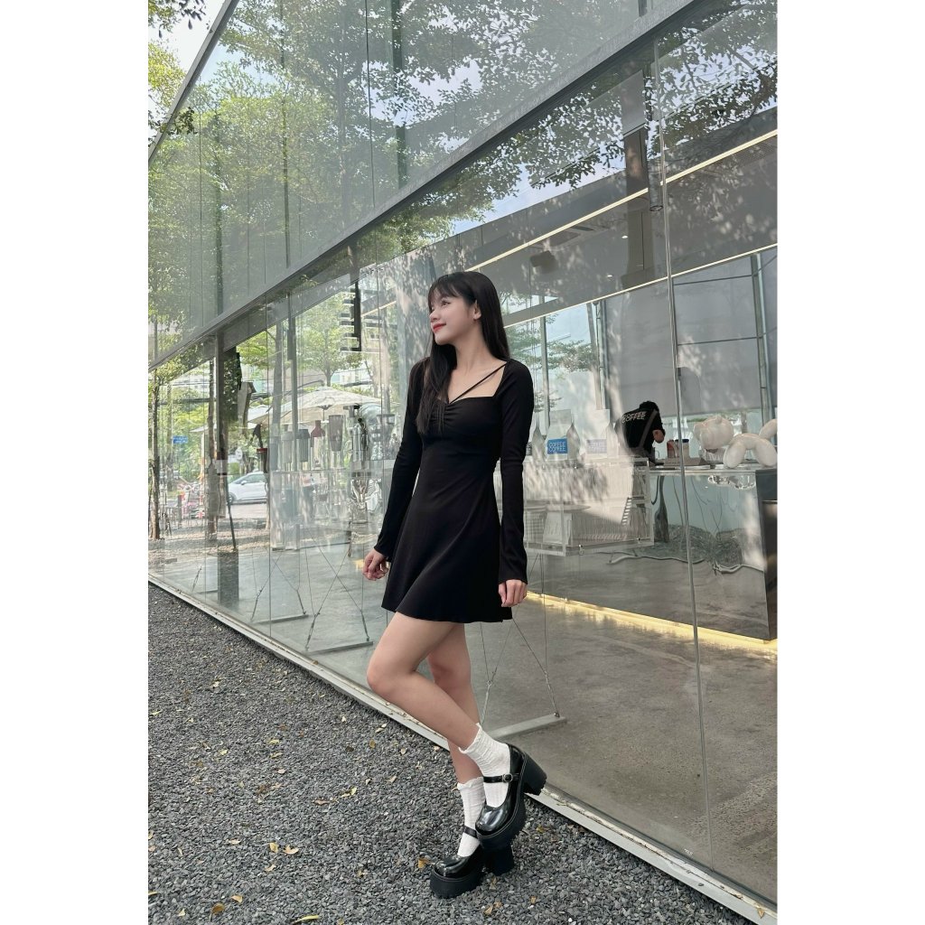 Đầm thun gân ôm body tay dài cột nơ ngực chéo cổ tôn dáng | SUXI Dress | Secodee