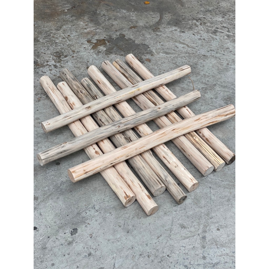 Cành cây, thân cây củi khô  bằng gỗ bạch đàn đường kính 5-6cm làm đồ handmade, trang trí nhà
