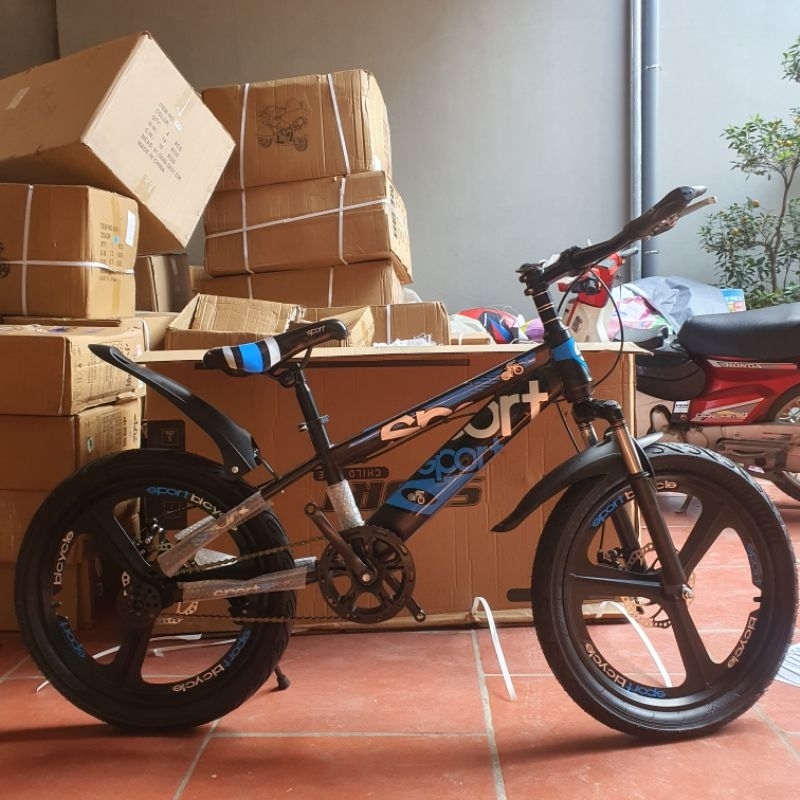 Xe đạp cho bé vành đúc, phanh đĩa 18 , 20 , 22 inch Có chắn bùn