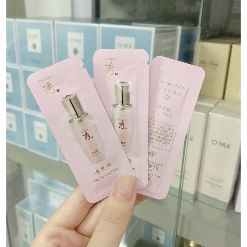10 Gói Tinh chất trắng da và chống lão hóa The Saga Of Xiu Ga In Essence 1ml