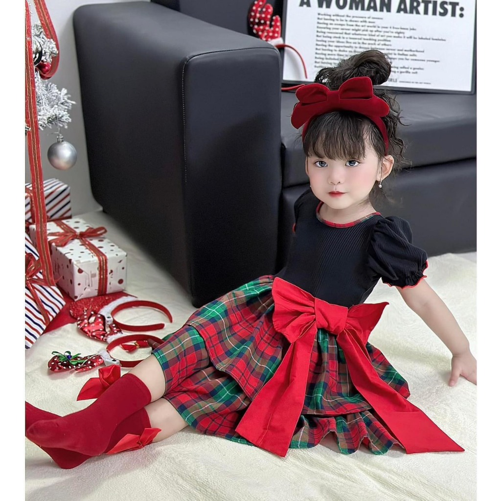 Váy bé gái kẻ dạ đỏ cài nơ và kèm bờm tóc cho bé diện Noel diện tết 10-30kg XHN1456