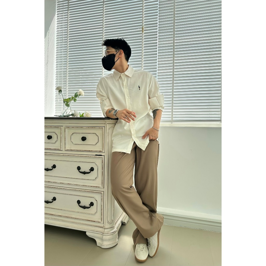 Sm trắng thêu logo