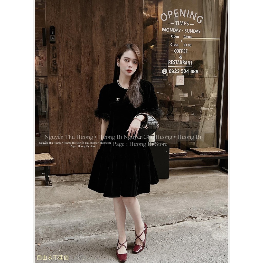 Váy Nhung Chaneo Viền Tay Lông Cổ Viền Đá Đầm Nhung Cứng Midi tag Nôi Xòe Gấu Freesize