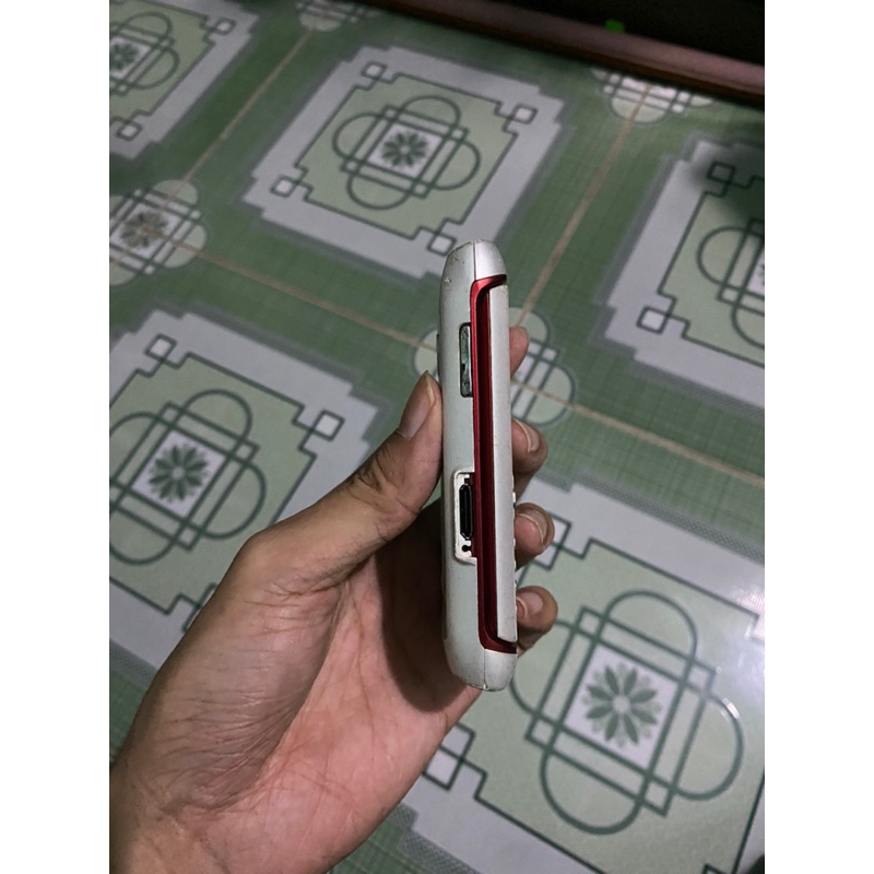 Xác điện thoại Samsung Sgh T559 màn trong đẹp