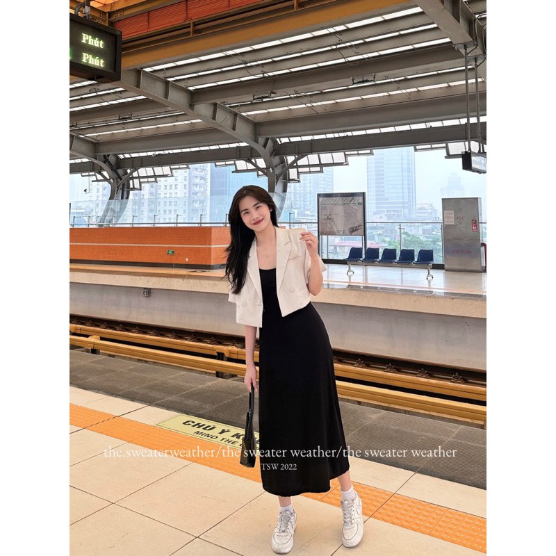 Áo blazer kiểu dáng croptop tay lỡ