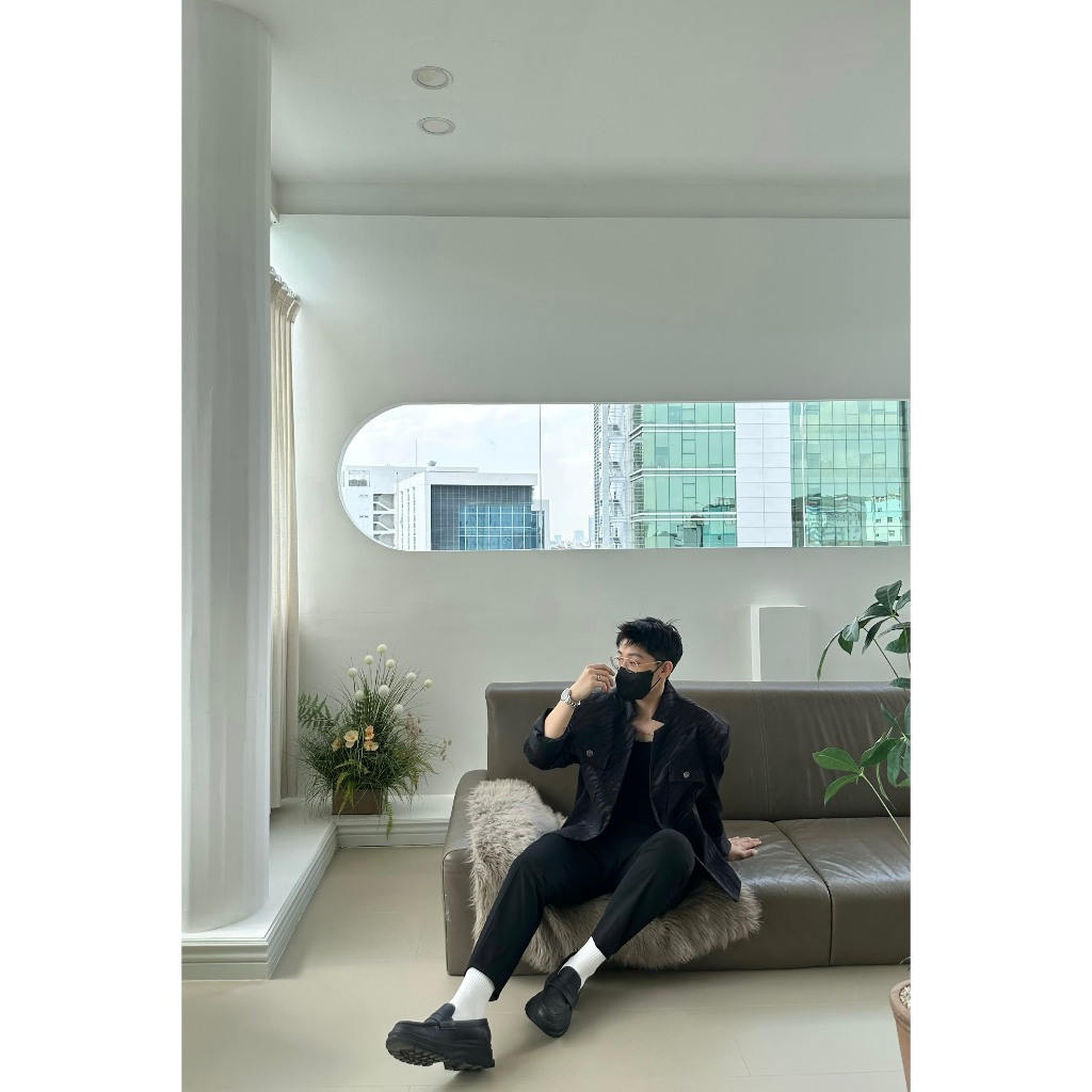 Vest đen vằn form boxy