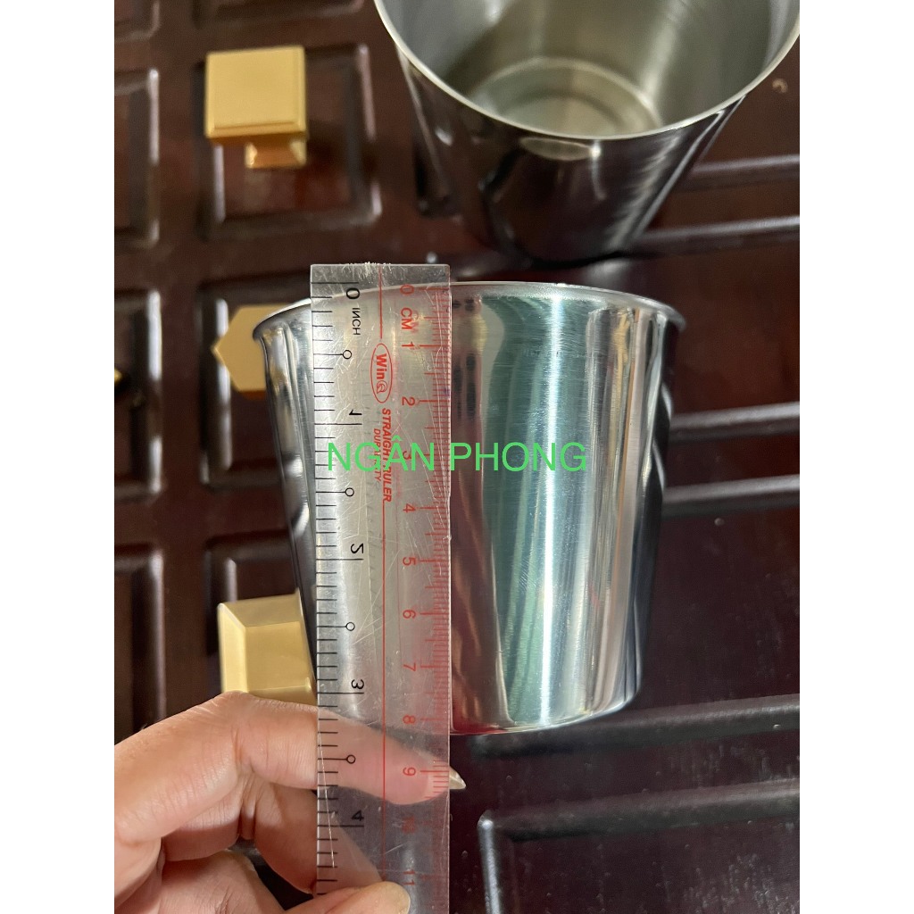 LY LÀM ĐÁ INOX