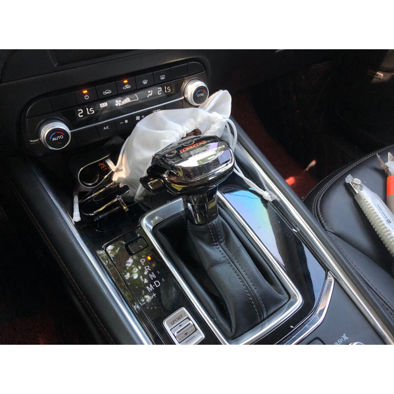 TAY NẮM CẦN SỐ PHALE CHO MAZDA 2 , 3 , 6 ; Cx3 , 5 , 8 , 30