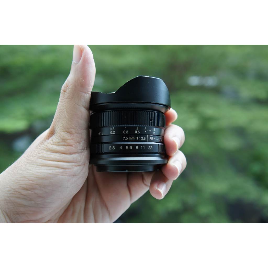 Ống kính mắt cá 7artisans 7.5mm f / 2.8 cho Sony E