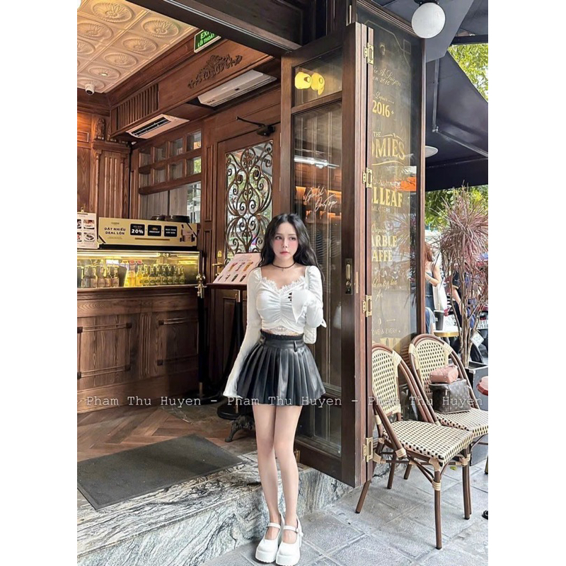 Set áo phối ren chân váy da