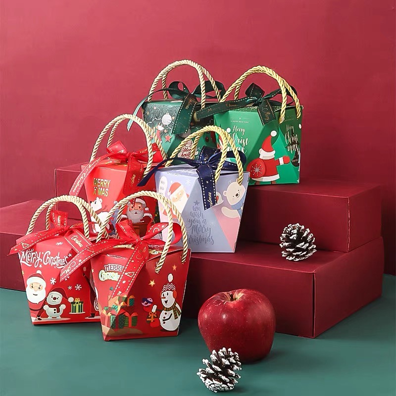 Hộp đựng quà noel giáng sinh mẫu mới 2024