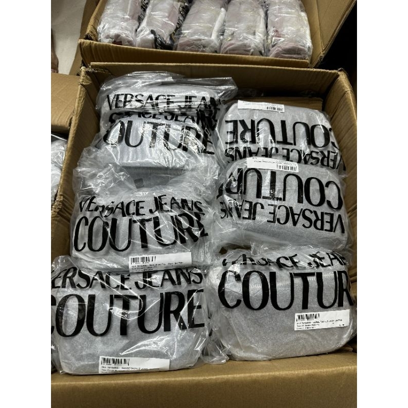 TÚI BAO TỬ VERSAC.E JEANS 2023