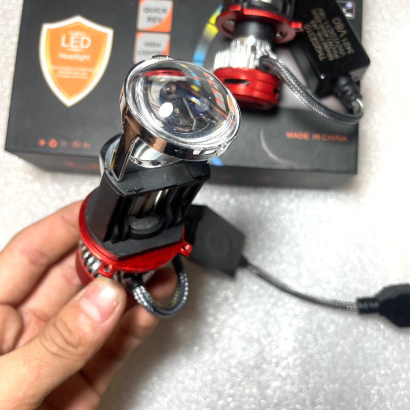 Đèn Pha Bi Cầu V80 chân H4 Công Suất 55w lắp đặt cho Ô tô và Xe Máy