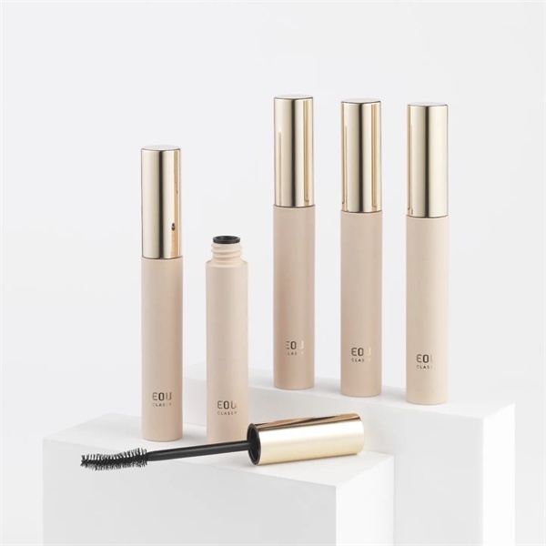 Mascara Kháng Nước EOU CLASSY VOLUME MASCARA 7g