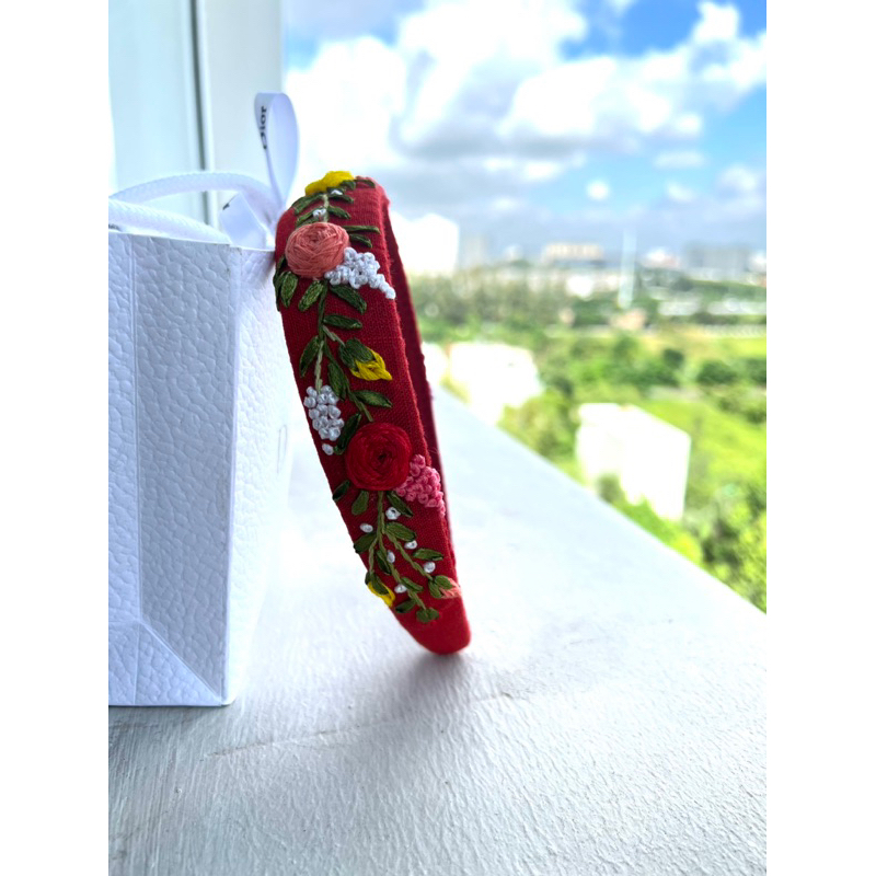 Cài tóc thêu Handmade by Chang